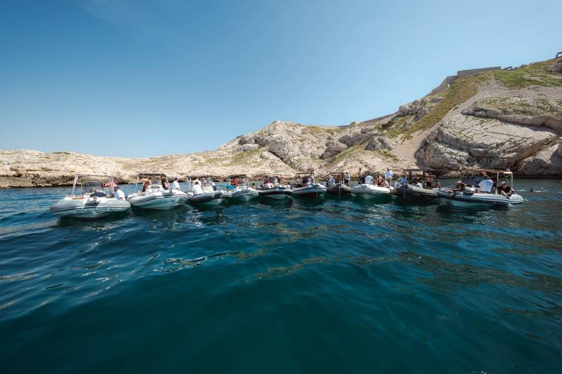 Organisez un team building en bateau avec escape game maritime à Marseille