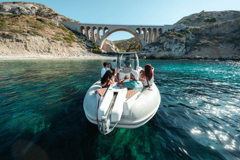 Baignade et snorkeling à Marseille avec Marseille Boat Tours